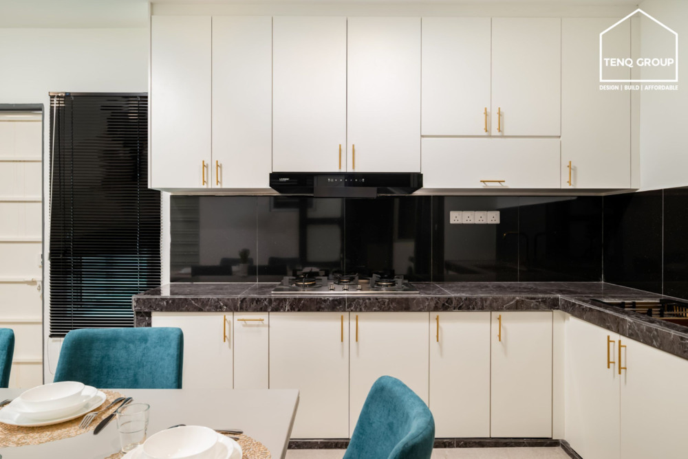 Smart storage solutions for small kitchens
